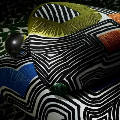 EN ALLANT AUX BAUX CYPRES thumbnail 5