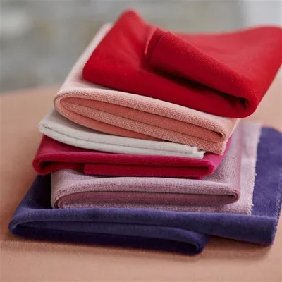 VELLUTO FUCHSIA — Florentine swatch, view 1