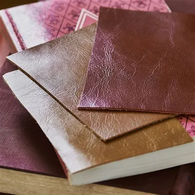 MATARA LUCIDA CRIMSON — Matara Ii swatch, view 1