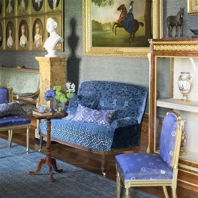 QUEEN MARYS BOOK - SAPPHIRE thumbnail 4