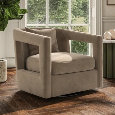 Como Almond thumbnail 5