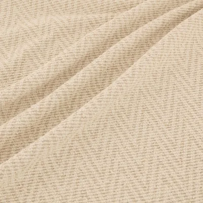 Selinda Silica swatch