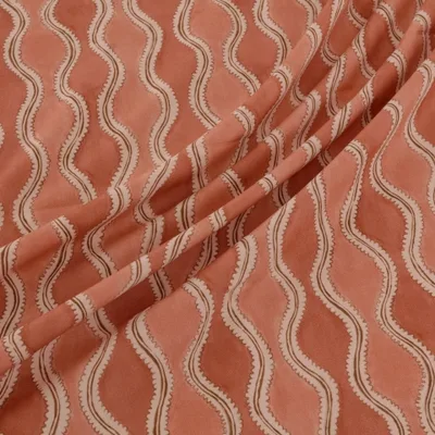 WADING CORALEE swatch