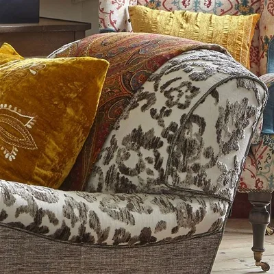 NIKETTA PEAT thumbnail 3