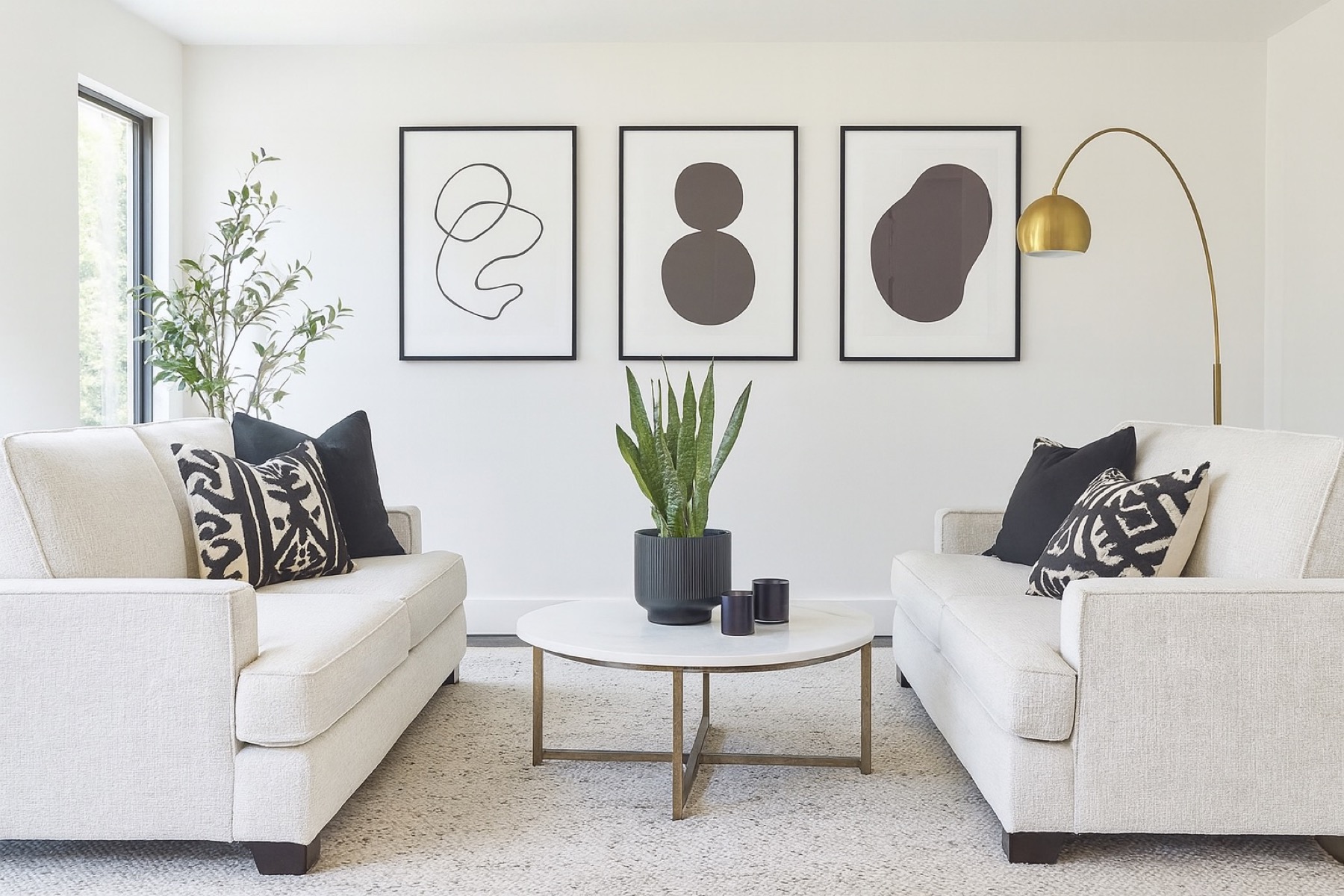 Scroll-Arm Classic Sofa - Murray Sofa 2 - Signature Furniture